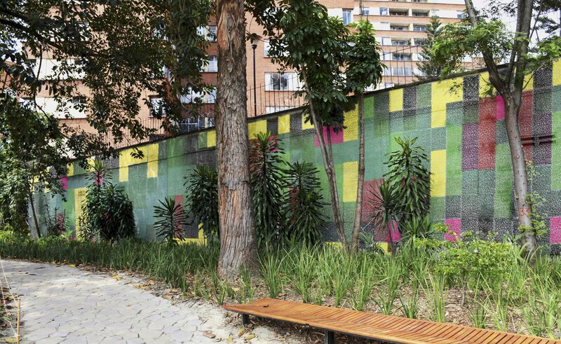Rio Plastika - a Urban Art by Barqui