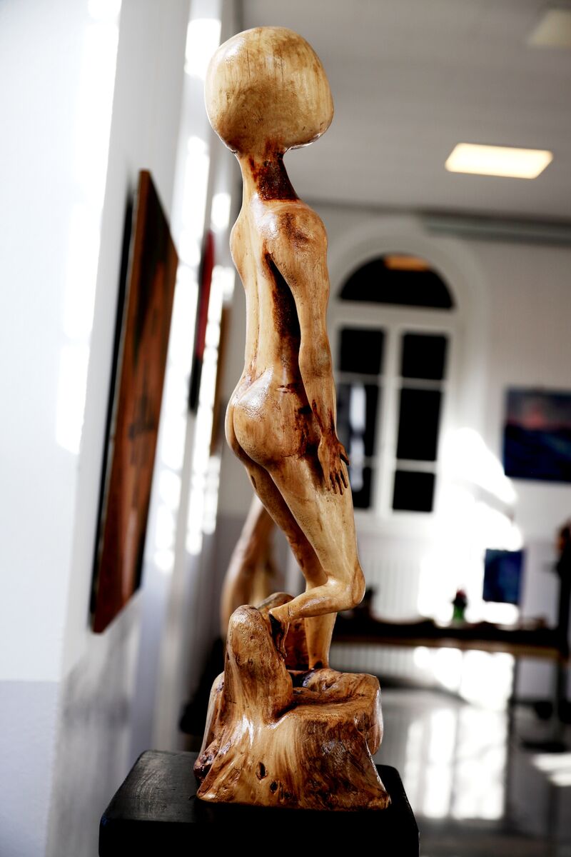 Camminante - a Sculpture & Installation by VICO