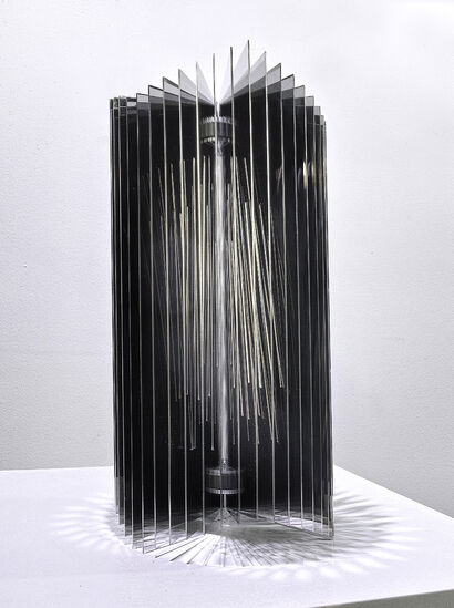 waft rays rain,  dancing rays rain - a Sculpture & Installation Artowrk by Kenichi Shikata
