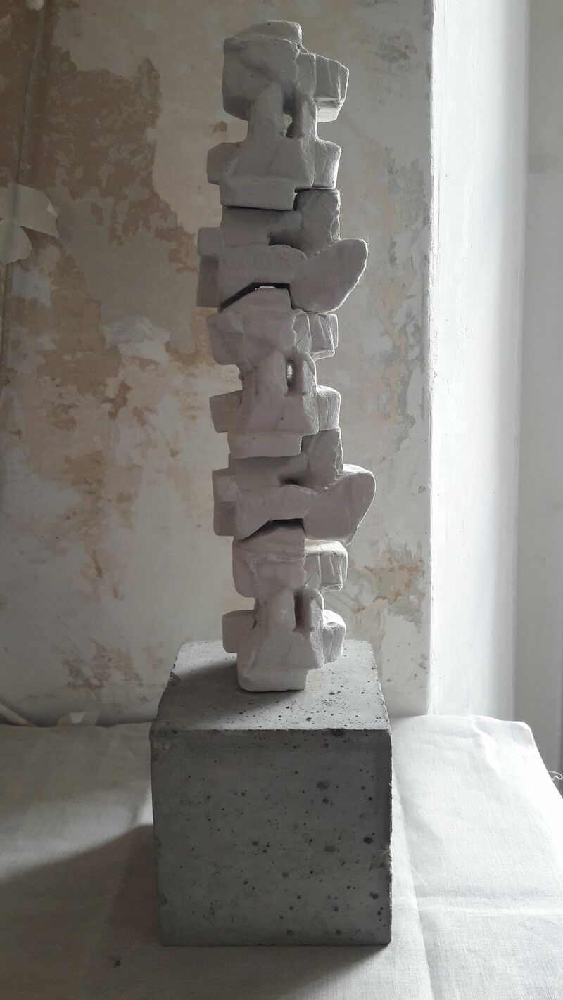 Vertical Core #1 Quality Bodies - a Sculpture & Installation by LATINA ZOICH