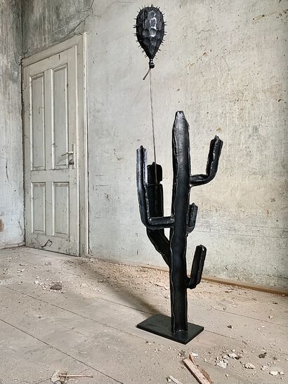 Contrasting reality? - A Sculpture & Installation Artwork by Andrea Borga