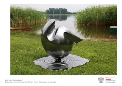 Drop - Monument of Water - A Sculpture & Installation Artwork by Emilia Bogucka
