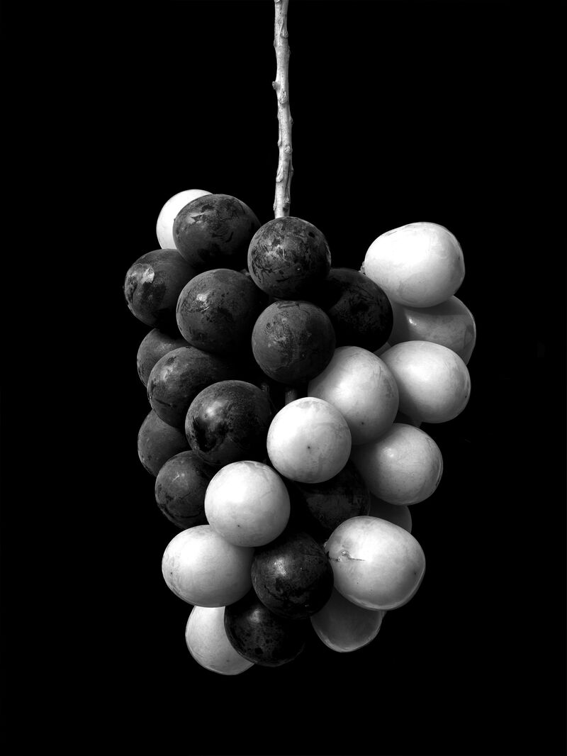 Black & White Grapes - a Photographic Art by Masumi Shiohara