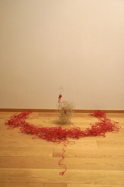 Is it you right? - a Sculpture & Installation Artowrk by Anna Maestrutti
