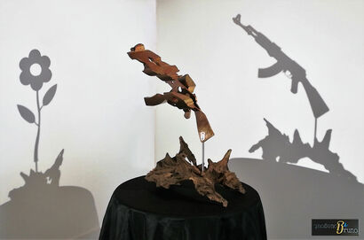 L\'arme à fleur de peau (Flourishing gun) - a Sculpture & Installation Artowrk by Morpho