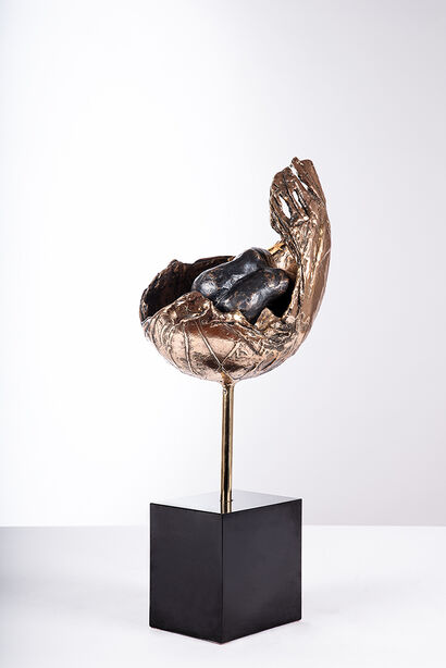 Birth - a Sculpture & Installation Artowrk by Annalisa Tescari Appuhn