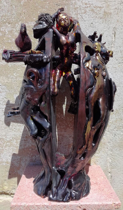 War Torn Man - A Sculpture & Installation Artwork by Nisio Lopergolo