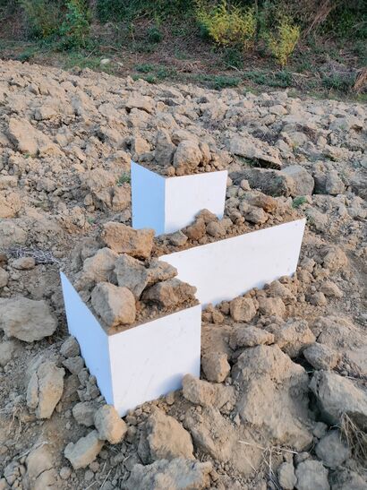 I, between earth and water - 1 earth - a Land Art Artowrk by Giuliano Cipollini