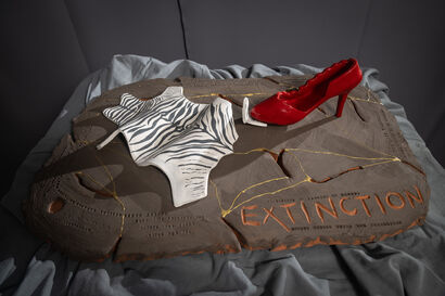 Extinction - a Sculpture & Installation Artowrk by Svinjceza