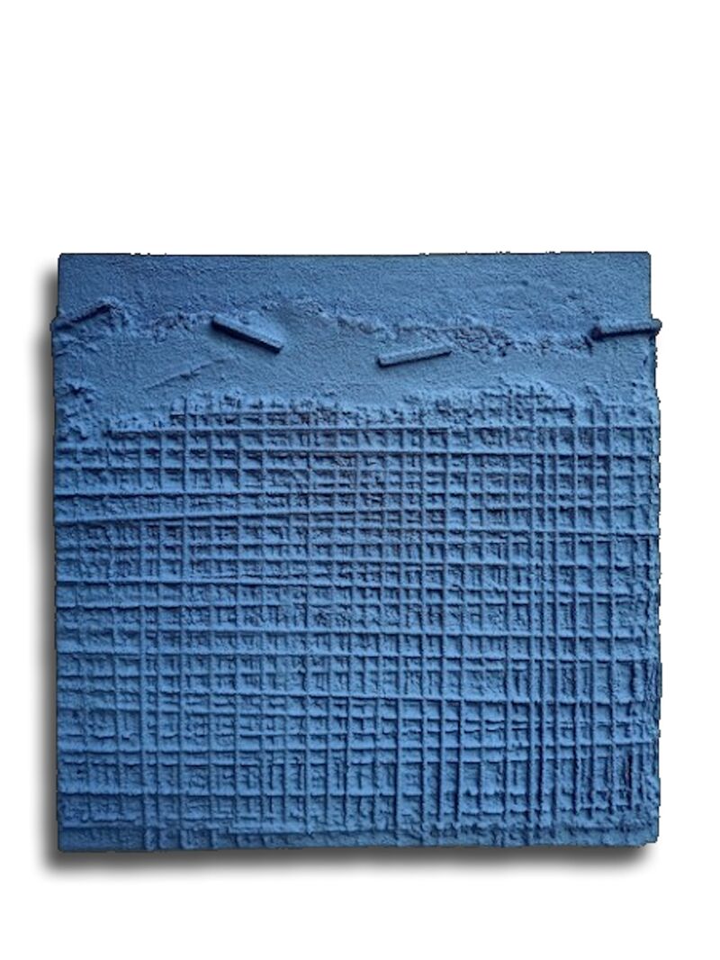 Small blue fragment - a Sculpture & Installation by Manuel Grosso