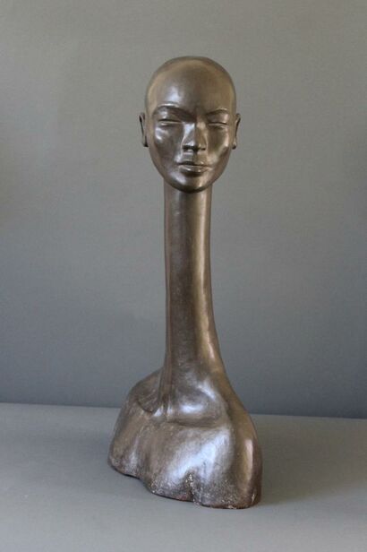 Kiburi, Fierezza in lingua swahili - A Sculpture & Installation Artwork by Isabella Scotti