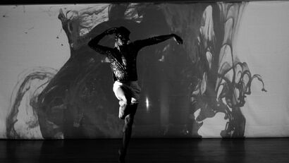 Holographic Performance - A Performance Artwork by Henry Graham + Jennifer Tisdale