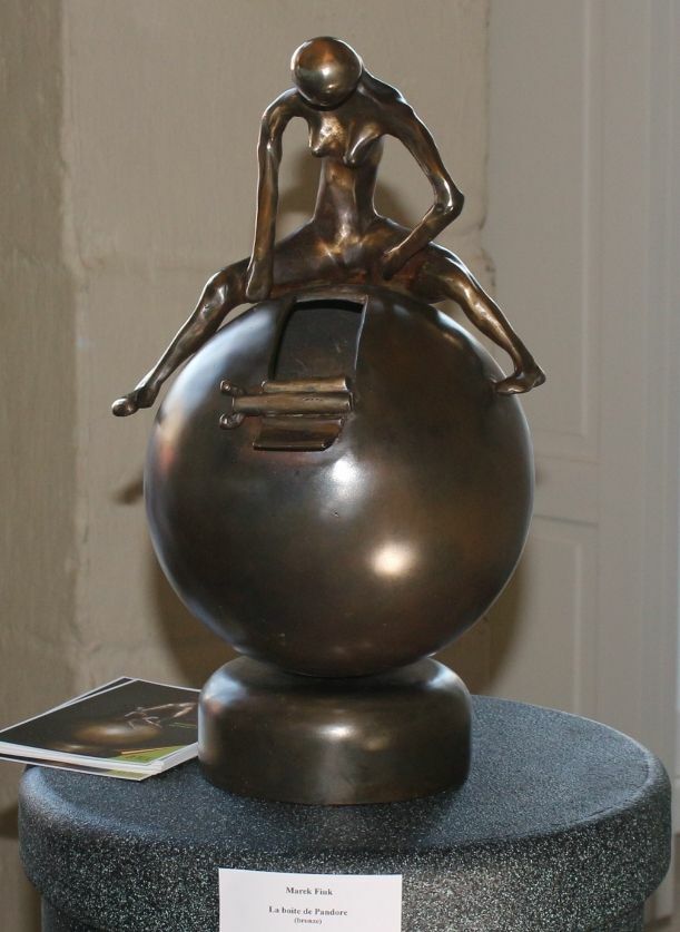 Puszka Pandory  - a Sculpture & Installation by MF100