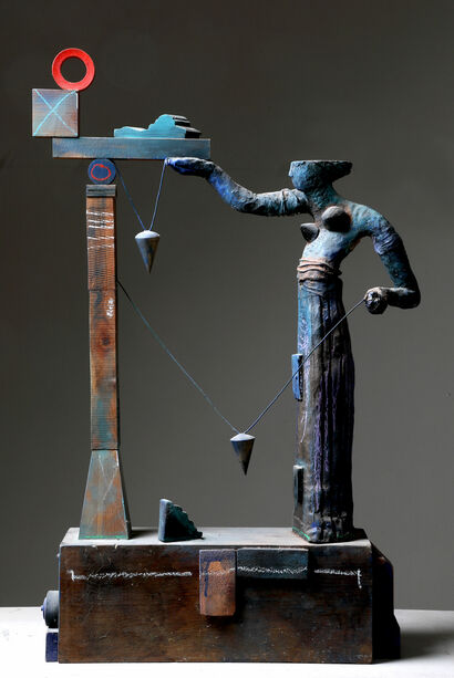 A Measuring Caryatid - a Sculpture & Installation Artowrk by Svjetlan Junaković