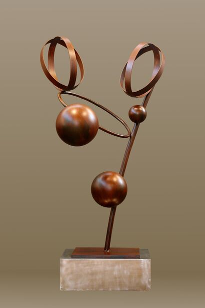 The Embrace F Version - a Sculpture & Installation Artowrk by Cesare Catania
