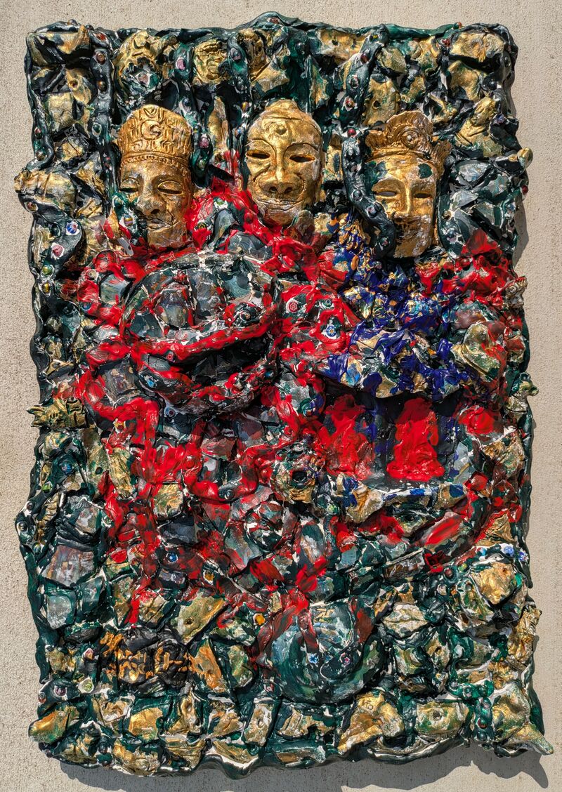 Crowned in Ruin - a Sculpture & Installation by YUICHI KOIZUMI