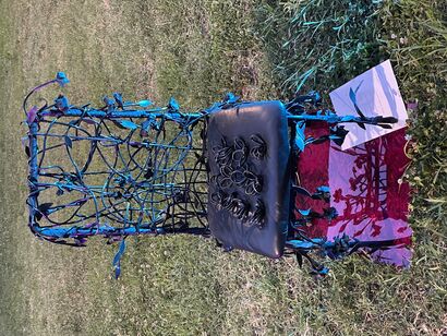 noblesse of reusing - a Urban Art Artowrk by agnelli signoragnelli