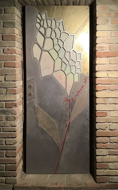 La porta della vita - a Sculpture & Installation Artowrk by monia D’Eusebio