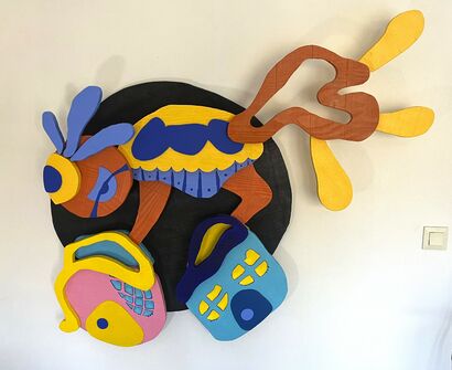 L’envahisseur - a Sculpture & Installation Artowrk by cynthia Barthelme
