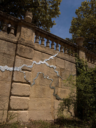 Suture - How To Fix the Seashell - a Sculpture & Installation Artowrk by Leonardo Dal Bo Lo Porto