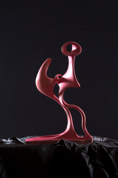 Donna - A Sculpture & Installation Artwork by davide sertorelli
