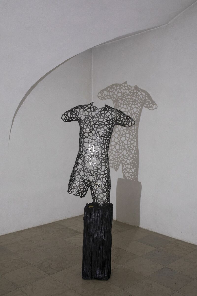 Libera T - a Sculpture & Installation by Andrea Borga