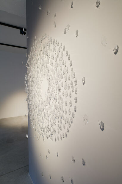 The silence hands - a Sculpture & Installation Artowrk by Elmira Abolhassani