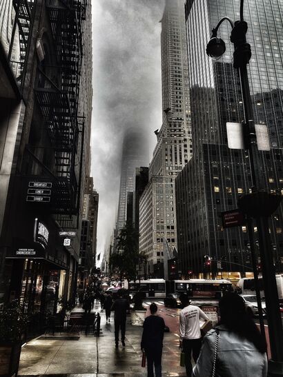 NEW YORK SERIES: 5TH AVENUE - A Photographic Art Artwork by Sandrine  Louise
