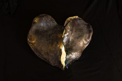 cuore aperto - a Sculpture & Installation Artowrk by Laura Ghirardi