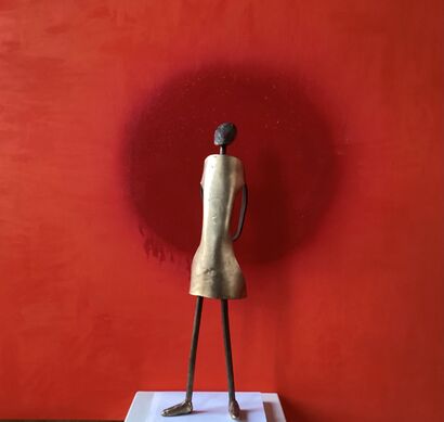 red picture oil on canvas with woman - Bronzesculpture - A Sculpture & Installation Artwork by Sybille Czauderna