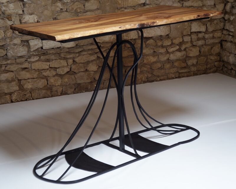 Table Haute - a Art Design by Eleazar