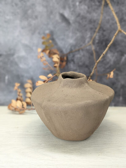 Senza Tempo – Vaso Contemporaneo in Ceramica Grezza - a Art Design Artowrk by Francesca  Mileo