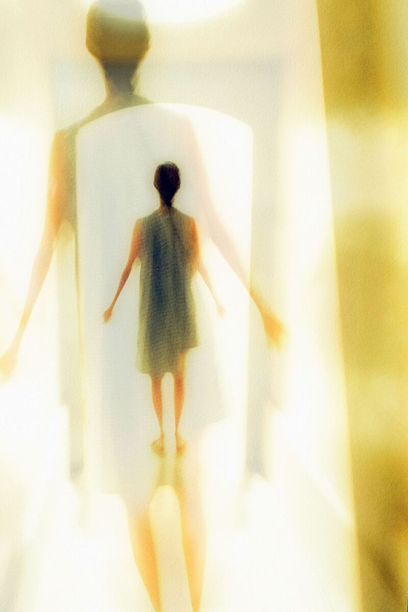 Tempo liquido, nel tunnel luminoso del coma - a Photographic Art by InTamoArt