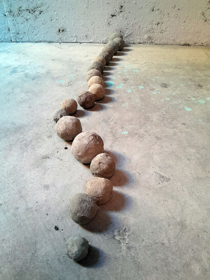 Like  Rolling Stones - a Sculpture & Installation Artowrk by Lara Vaienti