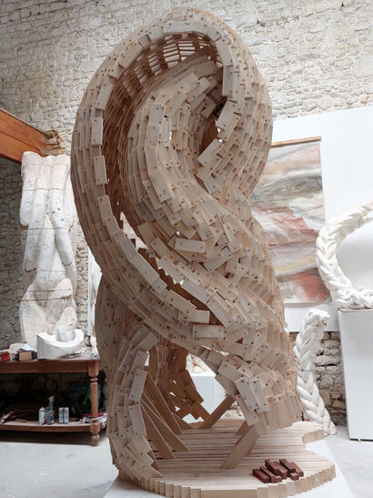 FOUNTAIN - a Sculpture & Installation Artowrk by Codre Florin