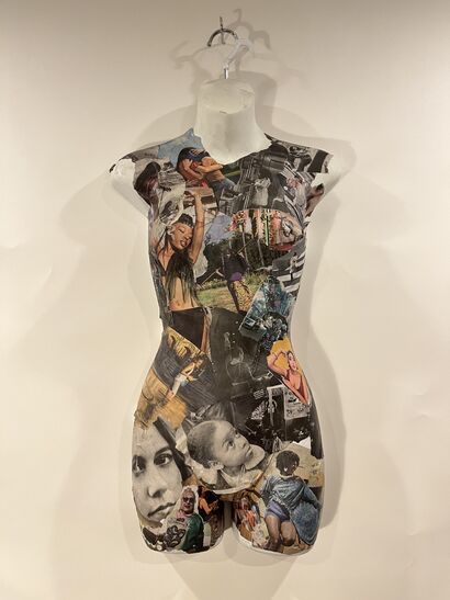 Women In Power, 2016-2019 Edition - a Sculpture & Installation Artowrk by Tania Scott