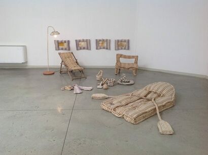 I go to Seaside in low season - a Sculpture & Installation Artowrk by Silvia Manazza