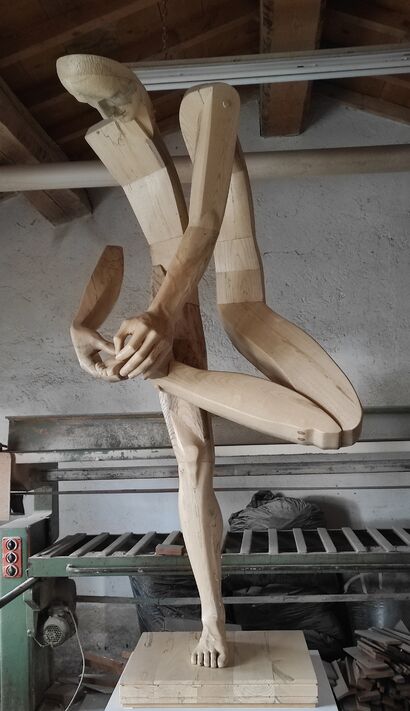 Spinario - a Sculpture & Installation Artowrk by Caima Nesci