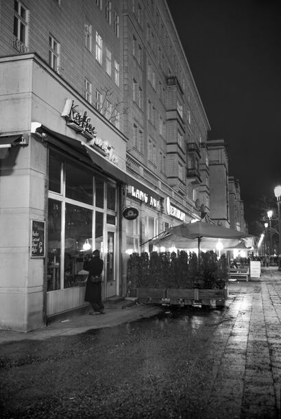 nacht über berlin _1 - A Photographic Art Artwork by simone de saree