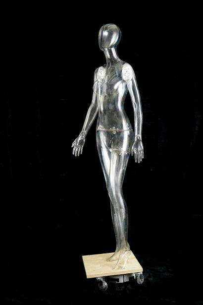 Solo Dance - A Sculpture & Installation Artwork by Alessandra 