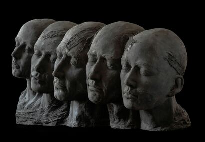 Sintonia - A Sculpture & Installation Artwork by Eva Antonini