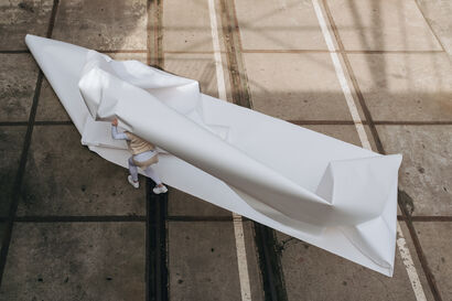 Paper body  - a Performance Artowrk by Janine Gerber
