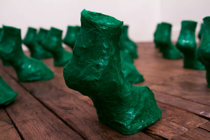 Cavaliers Vert - A Sculpture & Installation Artwork by Sand