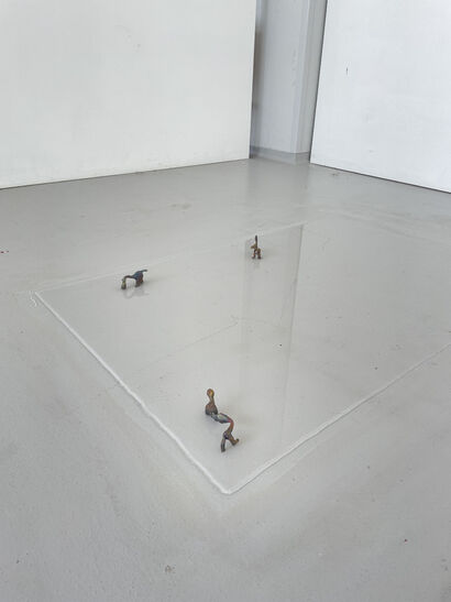 geometric puddle - a Sculpture & Installation Artowrk by Elliot Bürki
