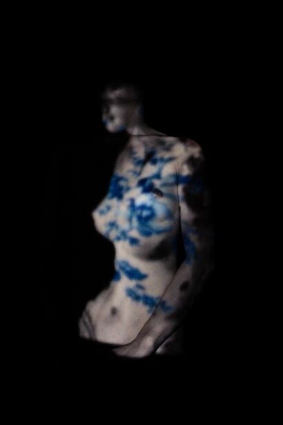 Gens, វង្សាវញាណ, 门第 16 - a Photographic Art Artowrk by David Newson-Tran