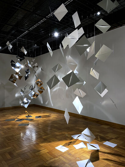 Each form of being in the place - a Sculpture & Installation Artowrk by Kenichi Shikata