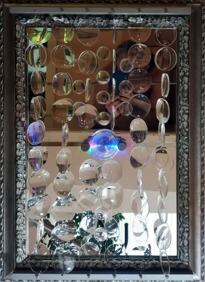 MAGIC MIRROR  - a Sculpture & Installation Artowrk by DEKA
