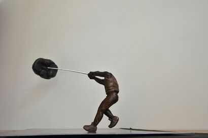 Cervello in fuga - a Sculpture & Installation Artowrk by riccardo adreani