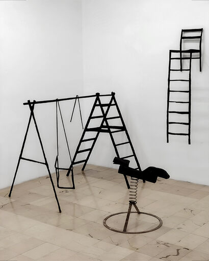 WAR, PLAY, GROUND - a Sculpture & Installation Artowrk by Francisco Figueiredo Lopes