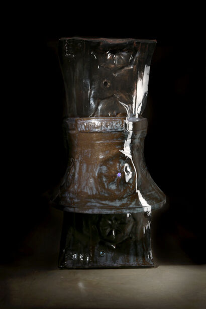 Gryffoparlor - a Sculpture & Installation Artowrk by Lou Parisot